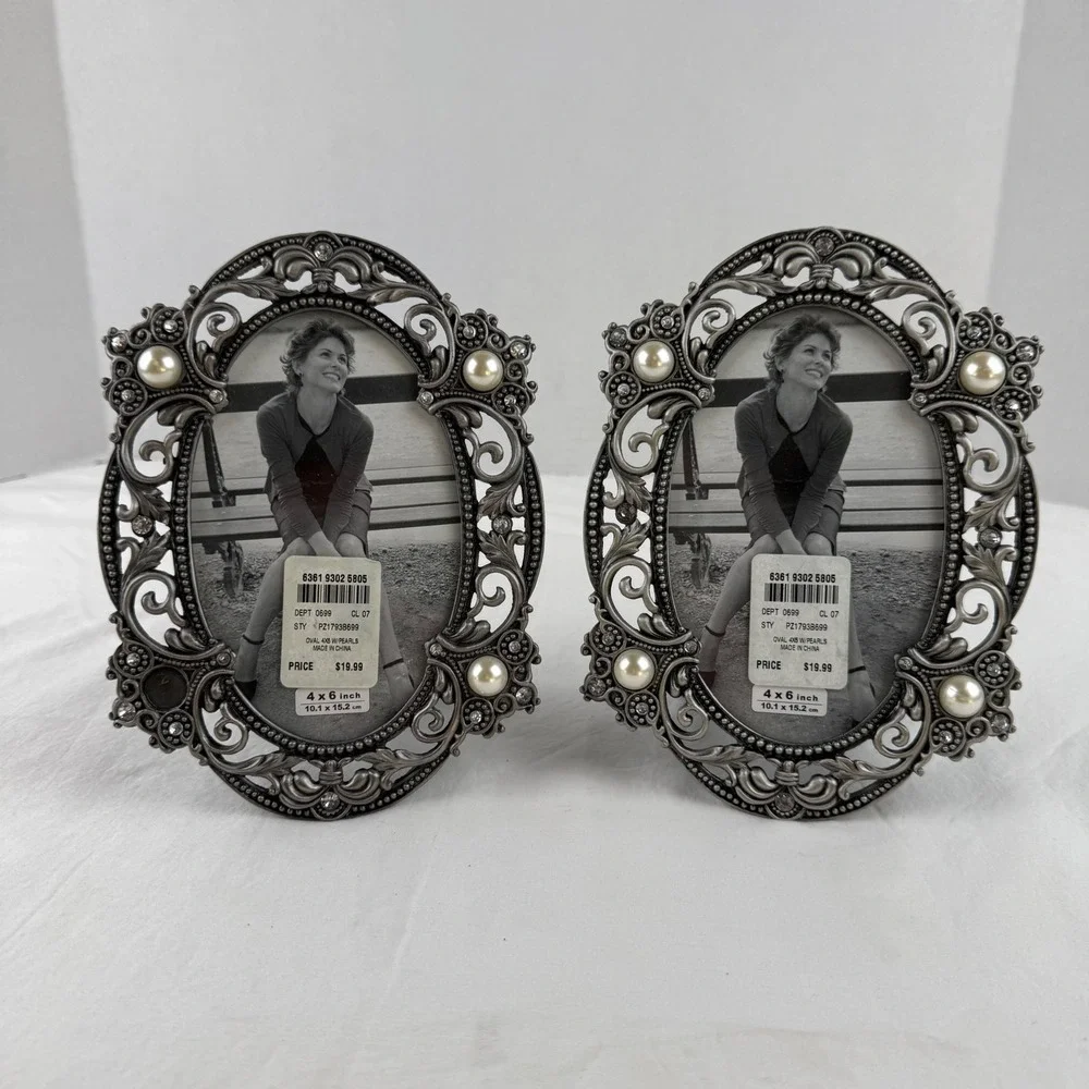 Set of 2 Ornate Oval 4x6 Picture Frames Antique Silver Finish Pearls Rhinestones